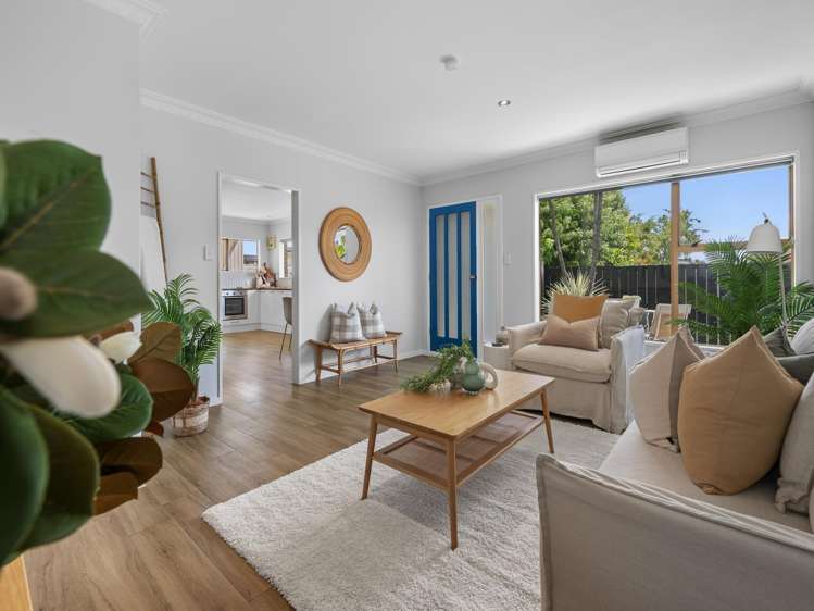 2/388 Devonport Road Avenues_1