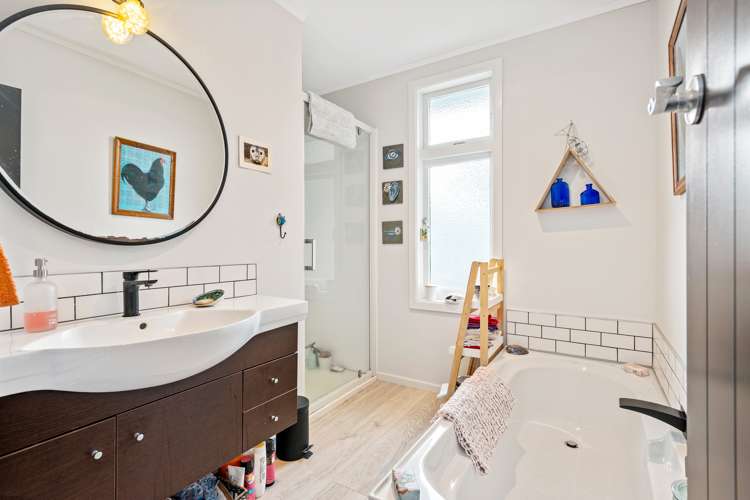 3b Stirling Grove Greerton_8