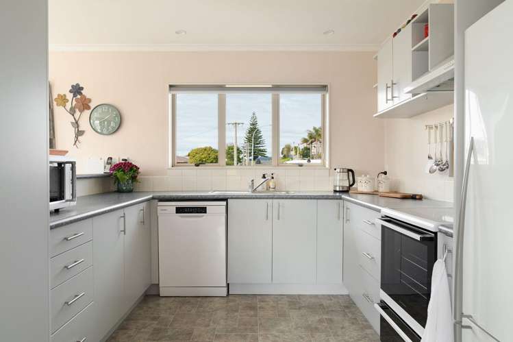 557 Fraser Street Greerton_3