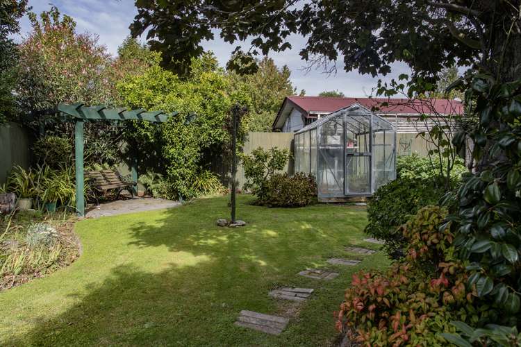 10 Clayton Road Amberley_13