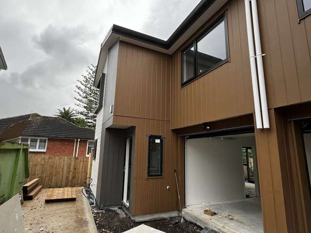 BRAND NEW - QUALITY 3 Bedroom 2.5 Bathroom home