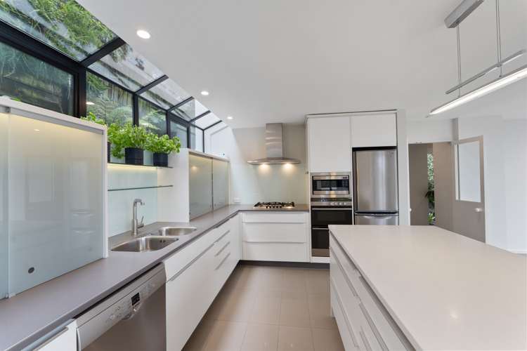 160b Soleares Avenue Mount Pleasant_9