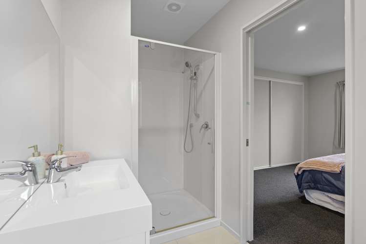 6 Eaton Place Lincoln_12