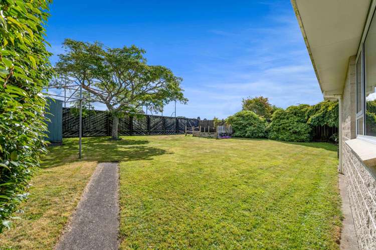 23 Swansea Road Stratford_13