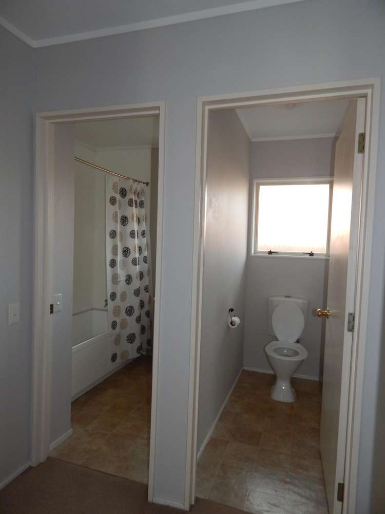 1/2 Lowburn Place Clover Park_10