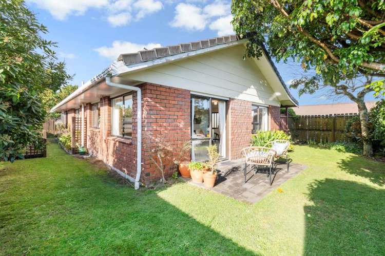 2/1 Campbell Place Papakura_12