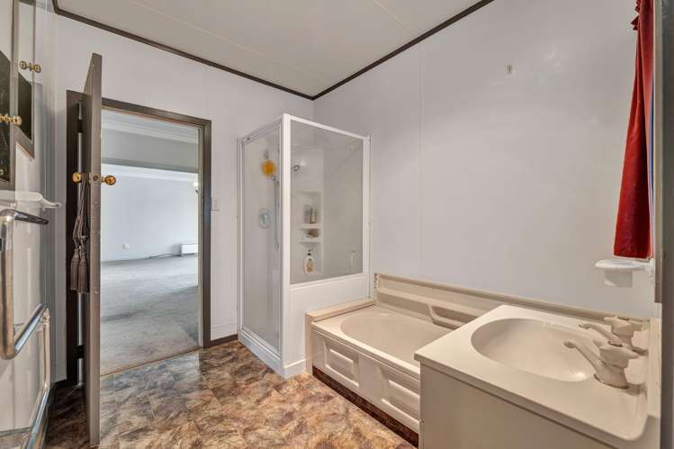 111 Pioneer Road Moturoa_14