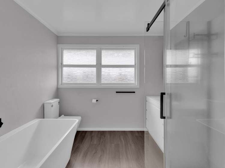 39 Springfield Crescent Enderley_10