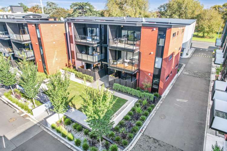 11/182 London Street Hamilton Central_18