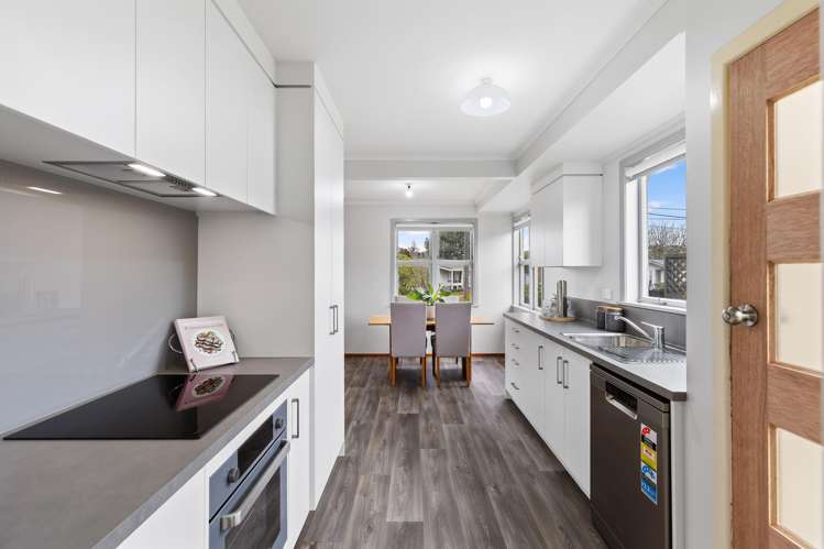 24 Frederick Drive Dinsdale_10