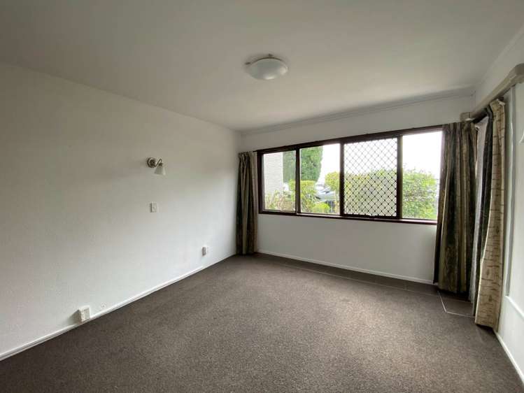 2/18 Cliff Road Tauranga Central_9