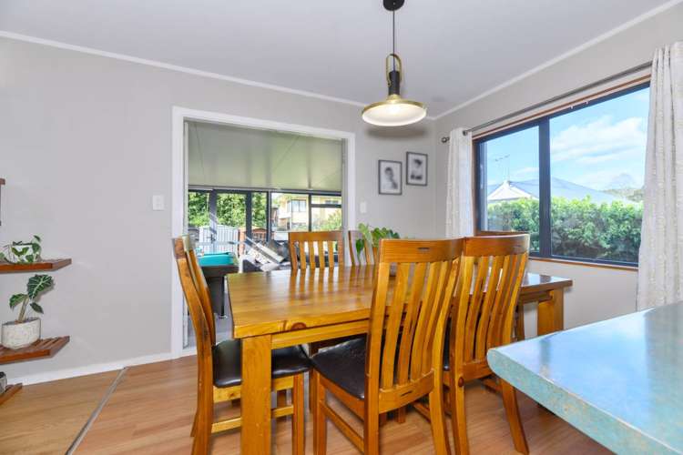 18b Shetland Street Glen Eden_14