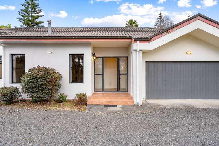 1 Governors Heights Whangamata_3