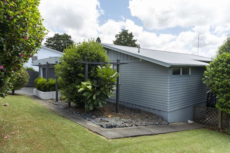 65 Fisher Terrace Te Kamo_28