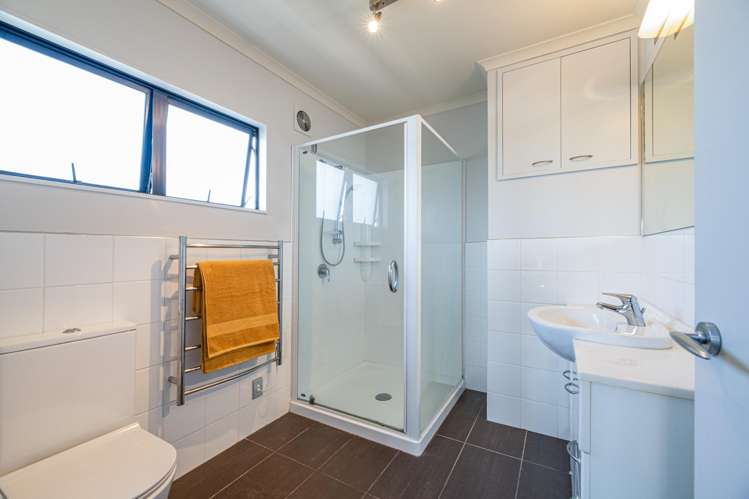 19 Highfields Terrace Henderson_27