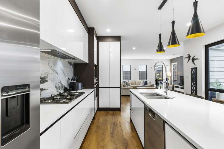 6a Hostel Access Road Eastern Beach_9