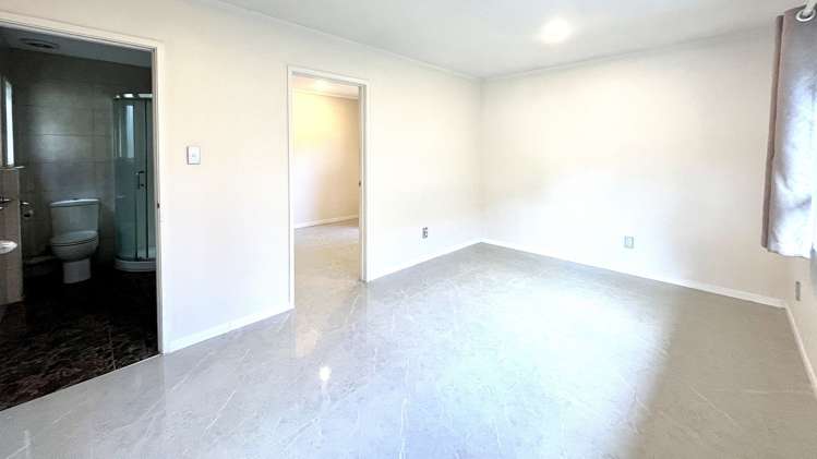 71 Chartwell Avenue Glenfield_10