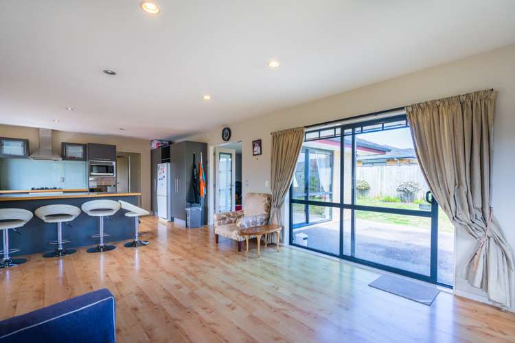 108 Guildford Drive Paraparaumu Beach_2