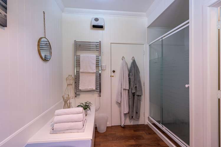 17 Black Road Otatara_18