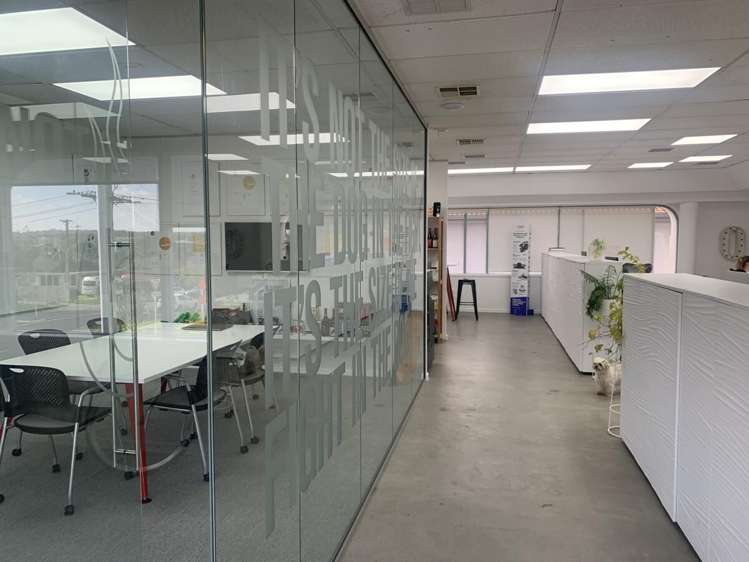 2D Burns Avenue Takapuna_11