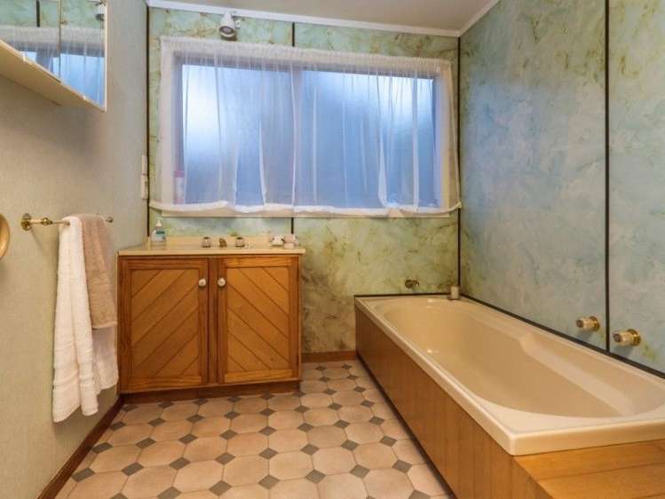 1/25 Peter Terrace Castor Bay_12