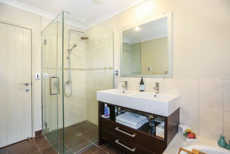 129 Valley Road Pukekohe_14