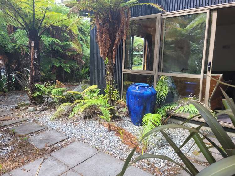 127 Brickfield Road Hokitika_32