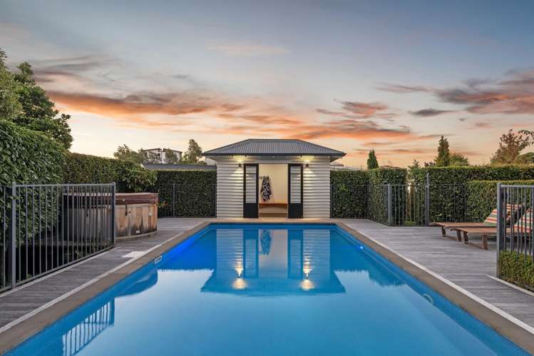 7 Lowick Avenue Cashmere_4