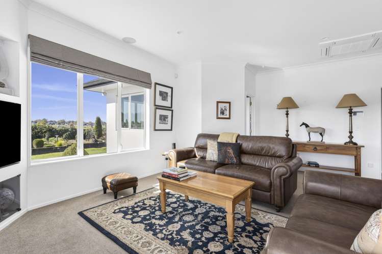 397 Grasslands Drive Cambridge_6
