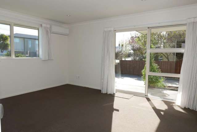 1/121 Marriotts Road North New Brighton_4