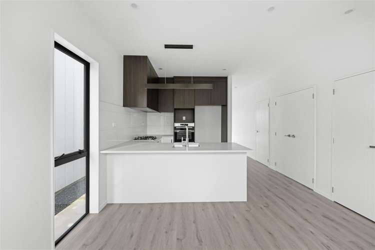 143 Grove Road_5