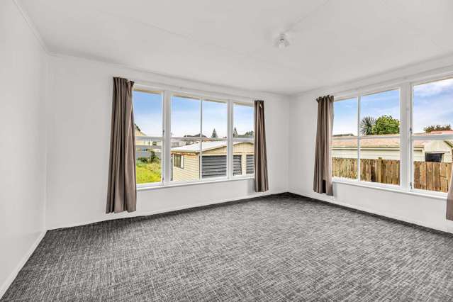 12 McGuire Street Hawera_3