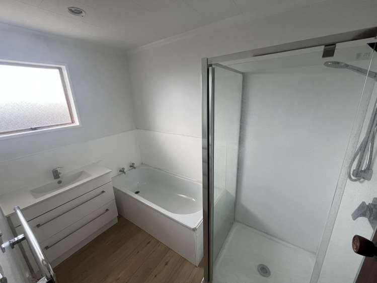 27 Exeter Crescent Springvale_8