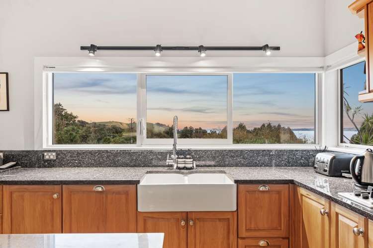181 Baddeleys Beach Road Tawharanui Peninsula_13