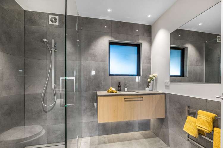 6 Park Road Surfdale_23