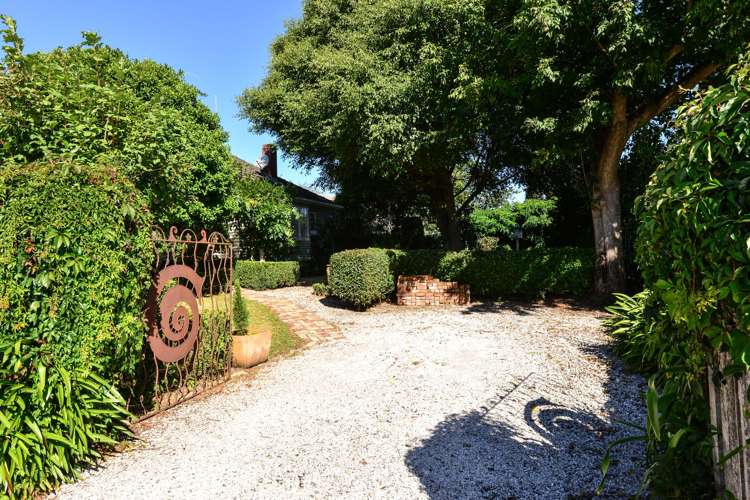 2 Onslow Street Hamilton East_12