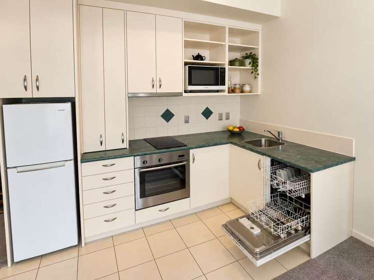 136/2 Armoy Drive East Tamaki_4