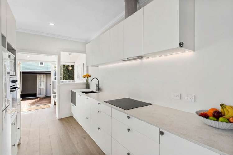 1/187 Jervois Road Herne Bay_3