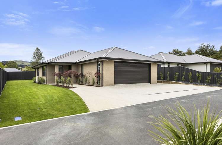 10 Magnolia Lane Mosgiel_22