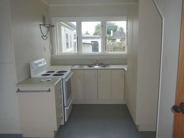 26 Devon Crescent Bulls_1