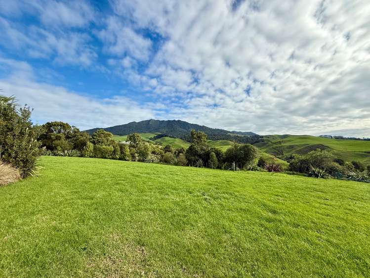 669A Te Hutewai Road Raglan_38