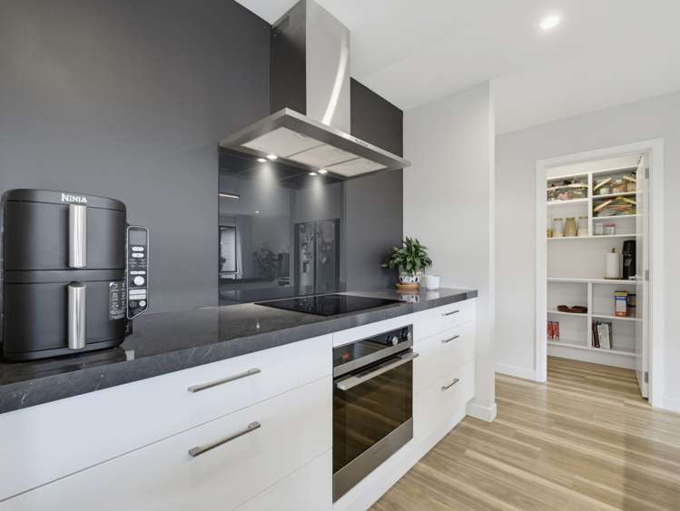 93 Sunline Avenue_2