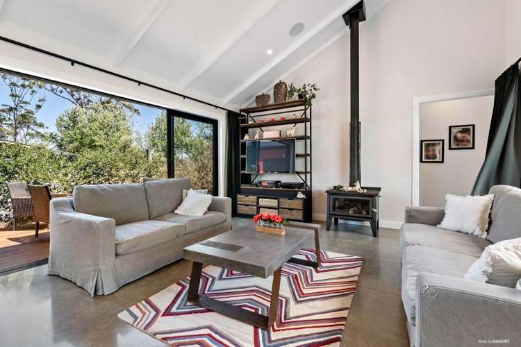 42 Arone Way Wainui_8