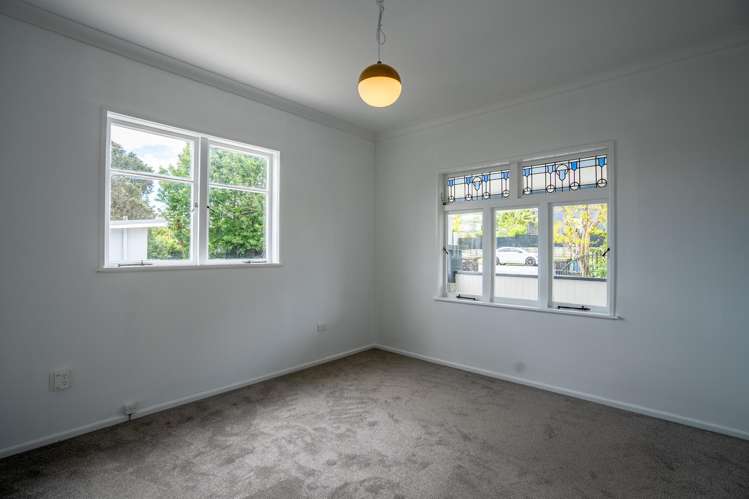 9 Hutchinson Avenue New Lynn_16