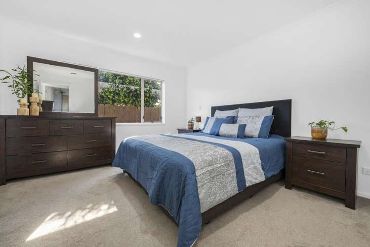 27 Redcastle Drive East Tamaki_14