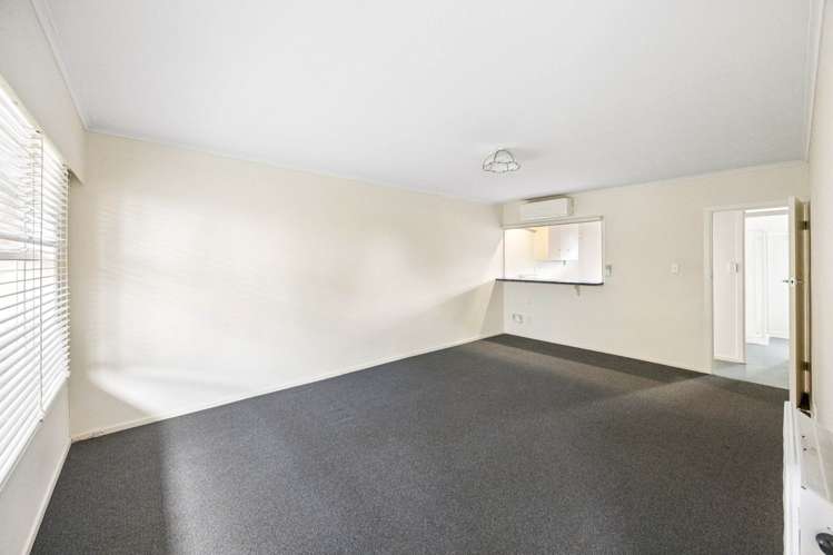 2/145 Bassett Road Remuera_3