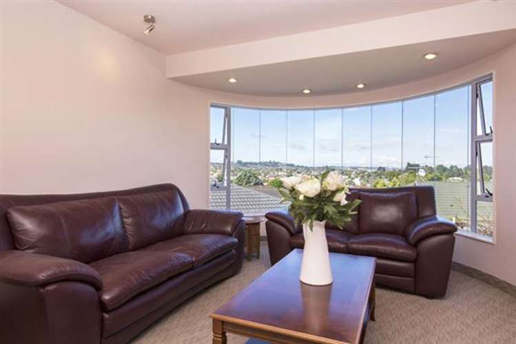 8 Woodview Rise Botany Downs_10