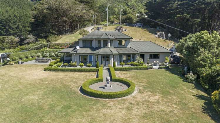 174 Makara Road Makara_37