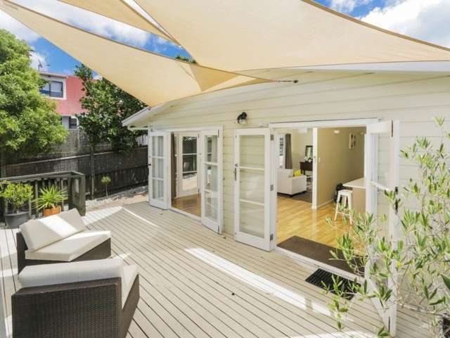 2/244 Meola Road Point Chevalier_1