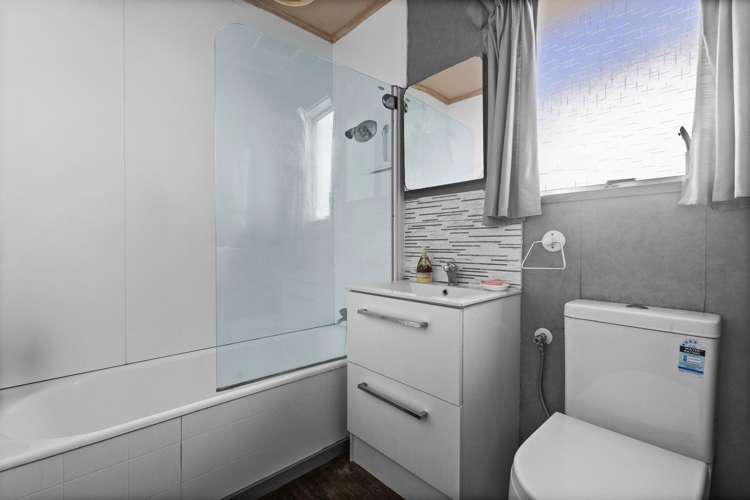 34 Reynolds Road Havelock North_11